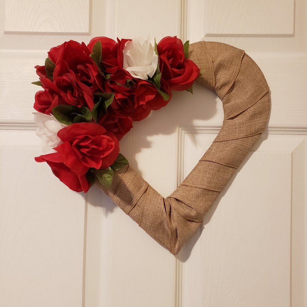 VALENTINES WREATH